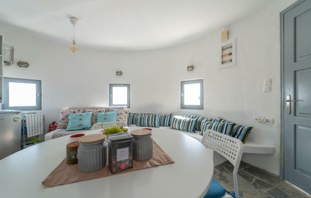 Anemos Windmill Villa Vourvoúlos Buitenkant foto